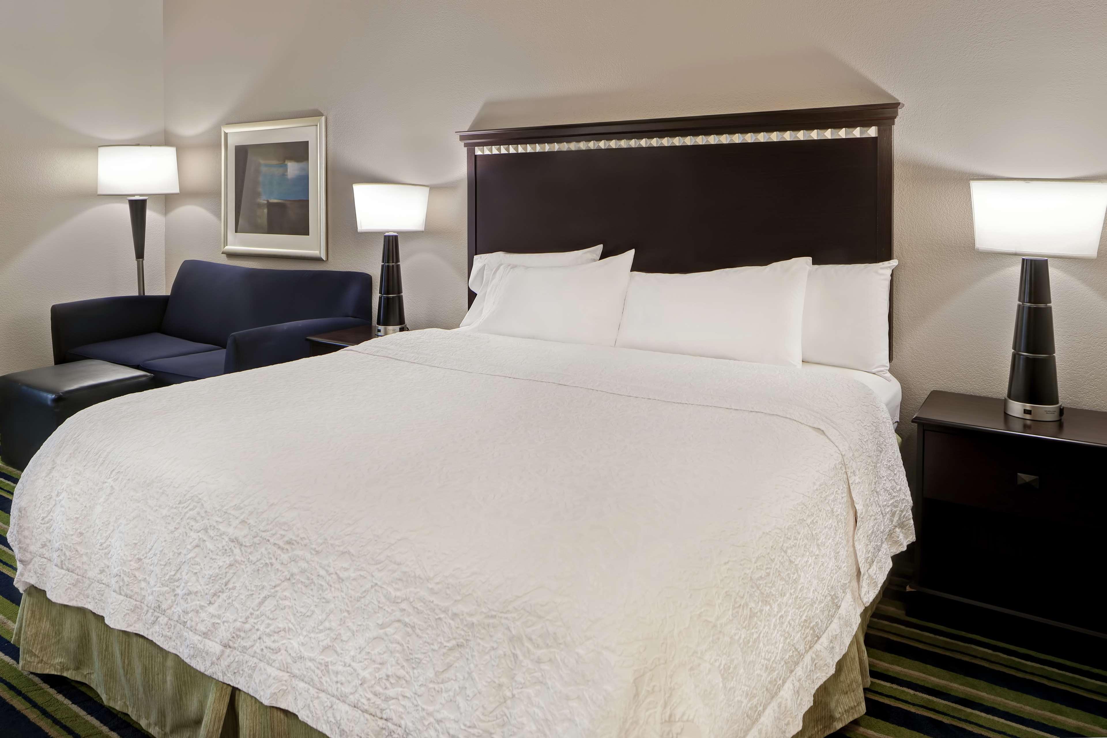 Hampton Inn Atlanta-Удсток Екстериор снимка