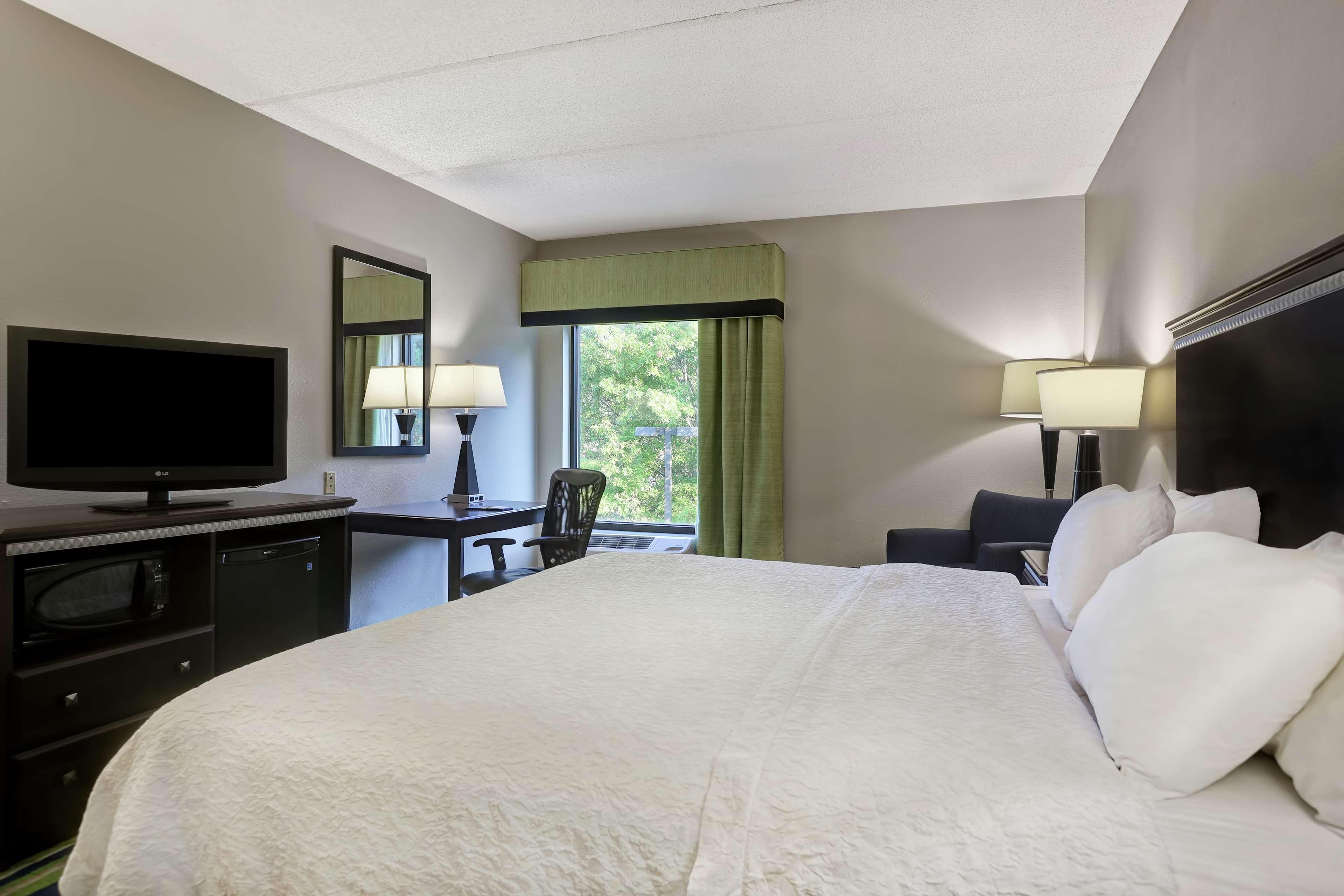 Hampton Inn Atlanta-Удсток Екстериор снимка