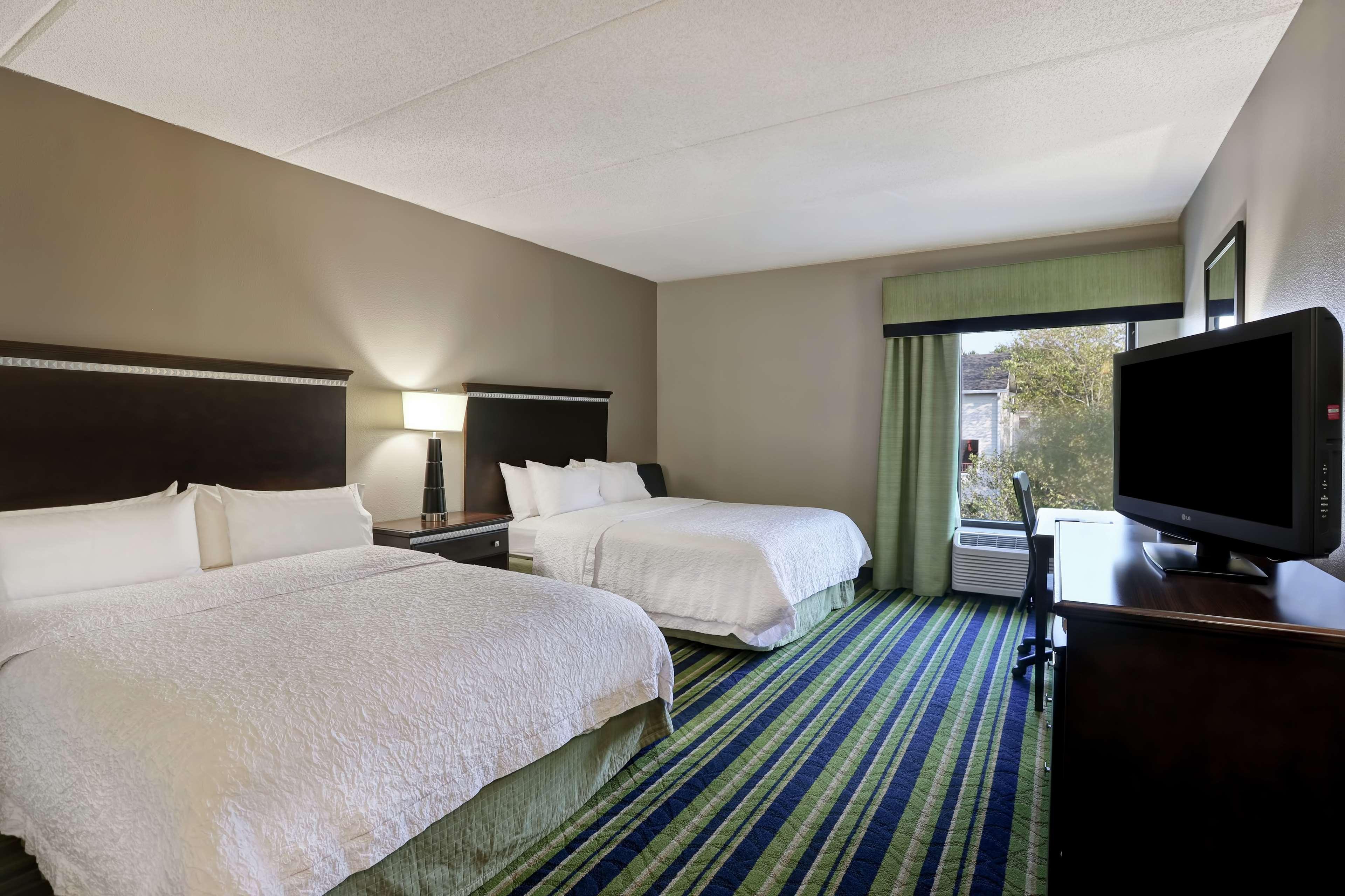 Hampton Inn Atlanta-Удсток Екстериор снимка