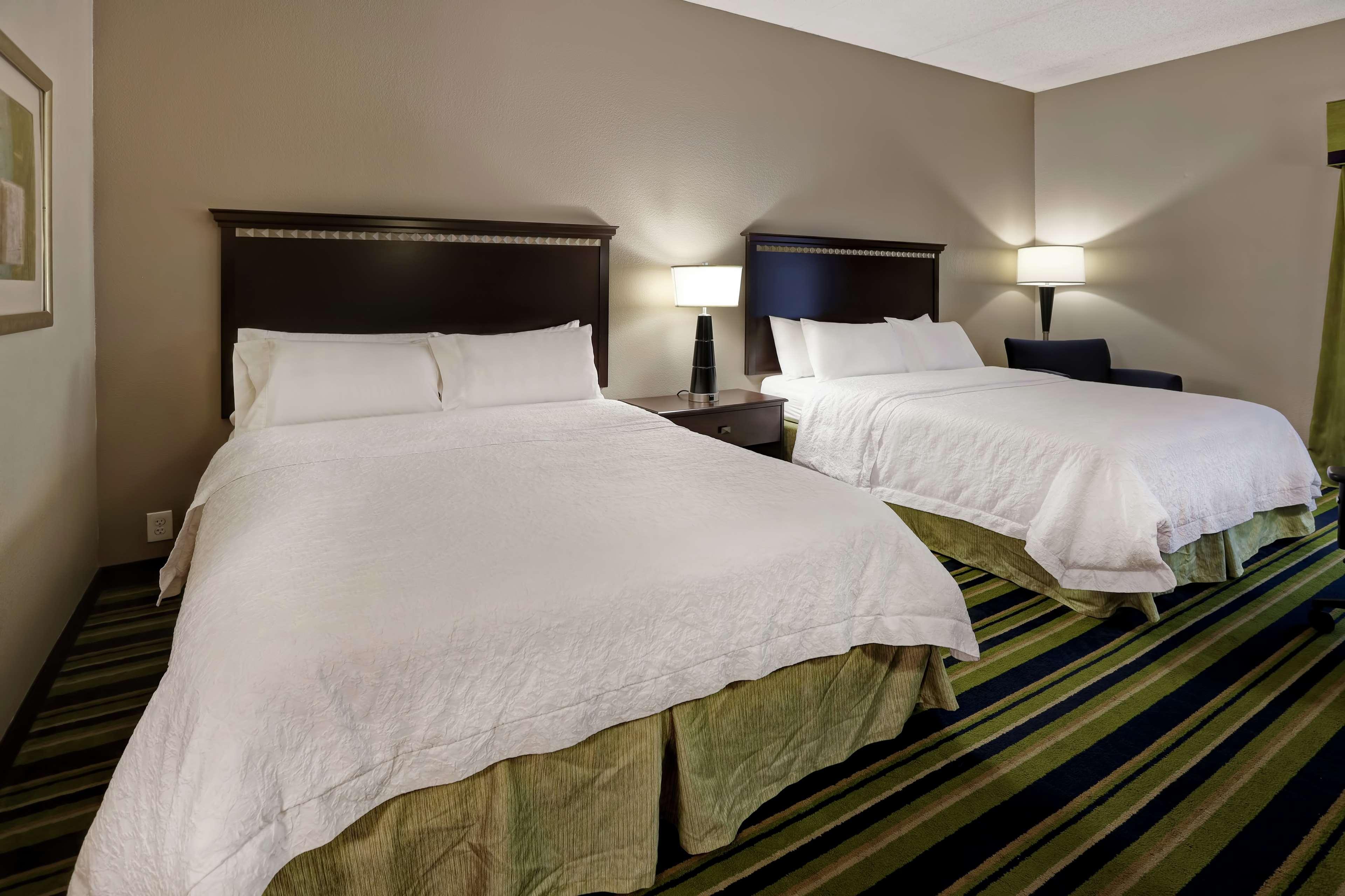 Hampton Inn Atlanta-Удсток Екстериор снимка