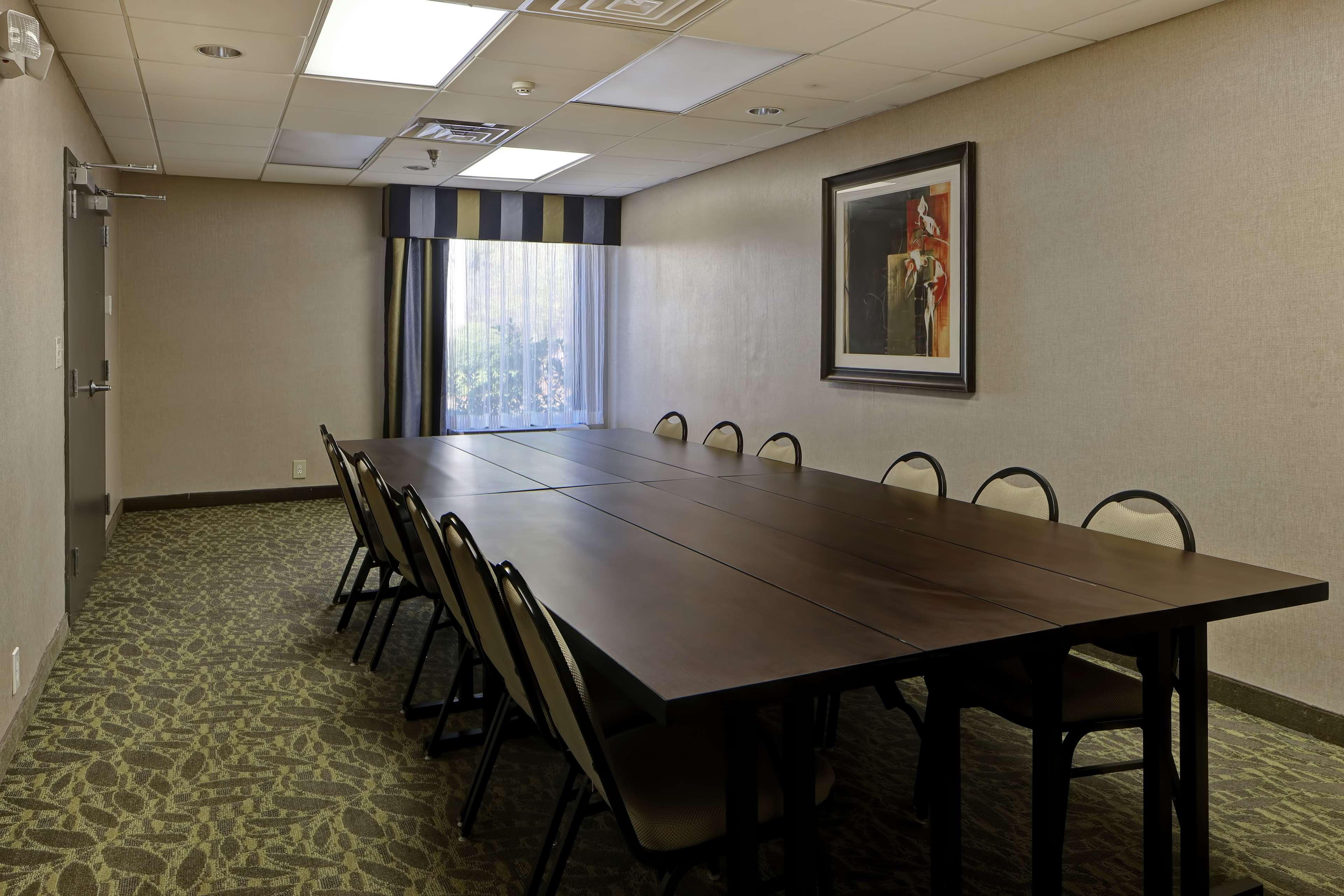 Hampton Inn Atlanta-Удсток Екстериор снимка
