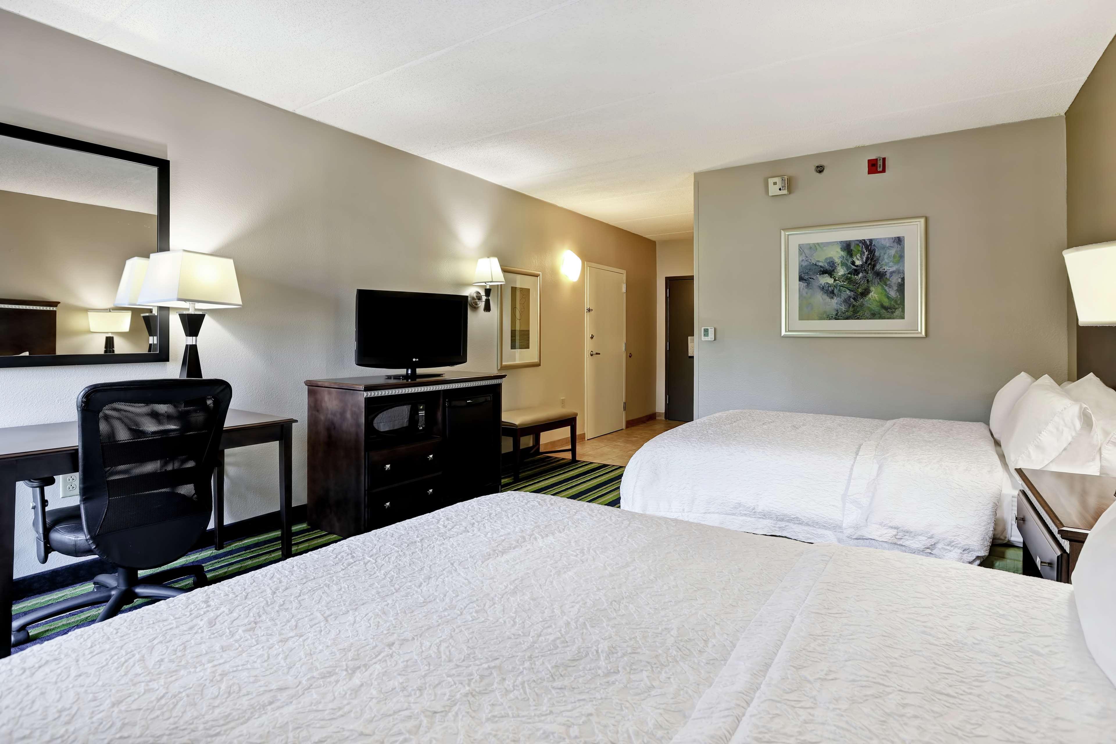 Hampton Inn Atlanta-Удсток Екстериор снимка