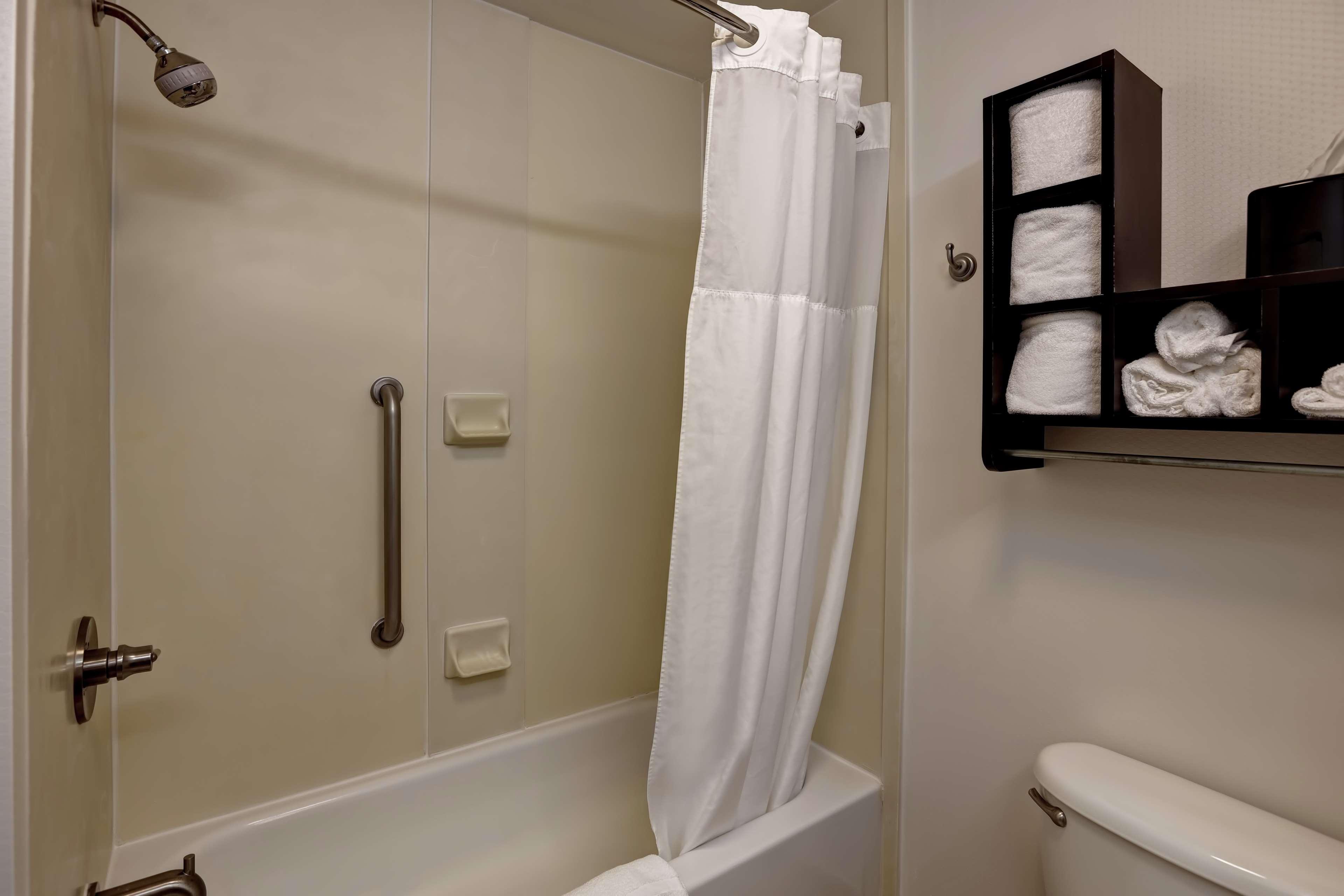 Hampton Inn Atlanta-Удсток Екстериор снимка