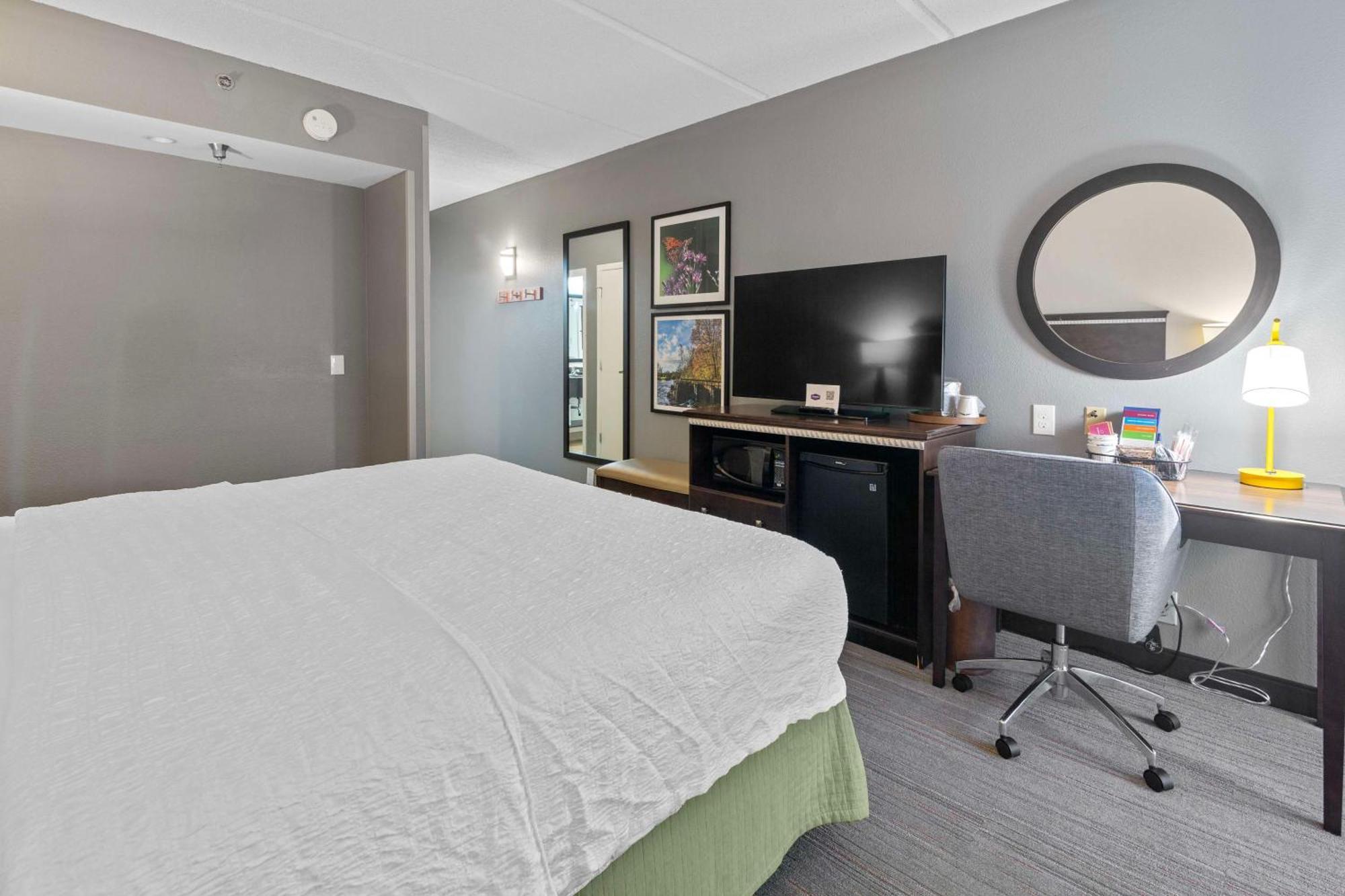 Hampton Inn Atlanta-Удсток Екстериор снимка