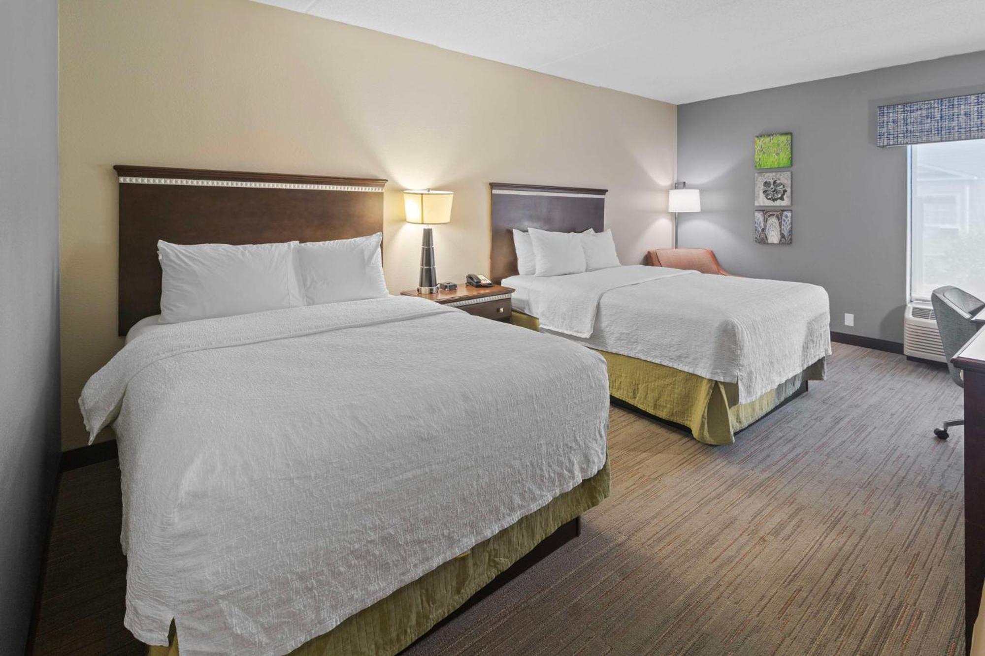 Hampton Inn Atlanta-Удсток Екстериор снимка