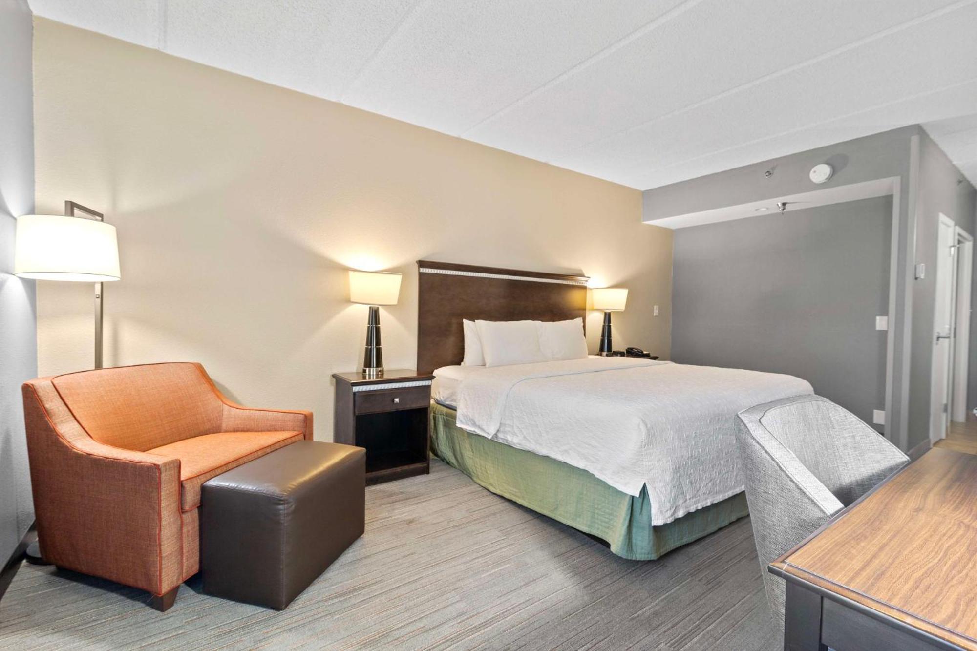 Hampton Inn Atlanta-Удсток Екстериор снимка
